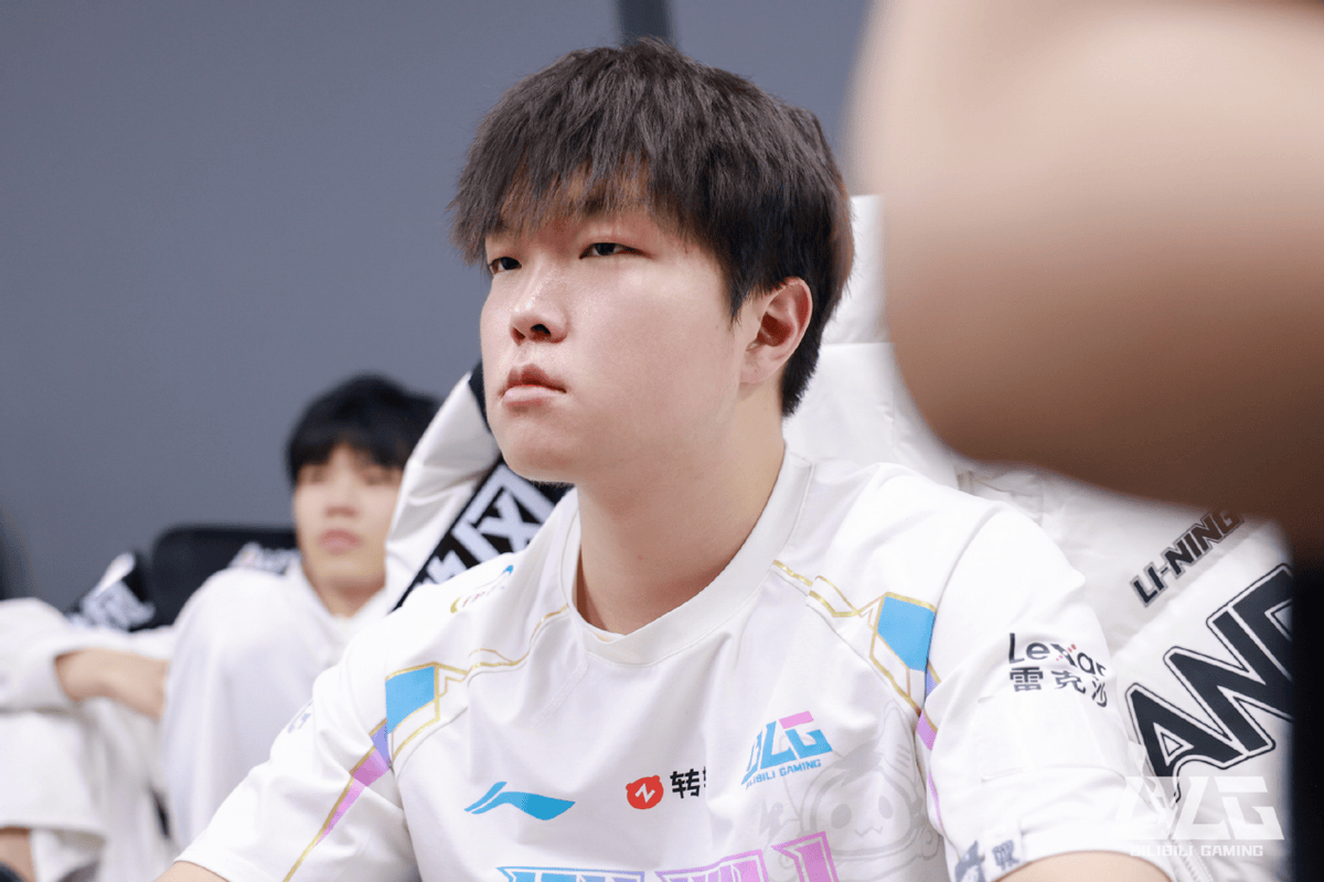 Karsa在中国队比赛中惊险取胜，问鼎冠军引发热议！的简单介绍