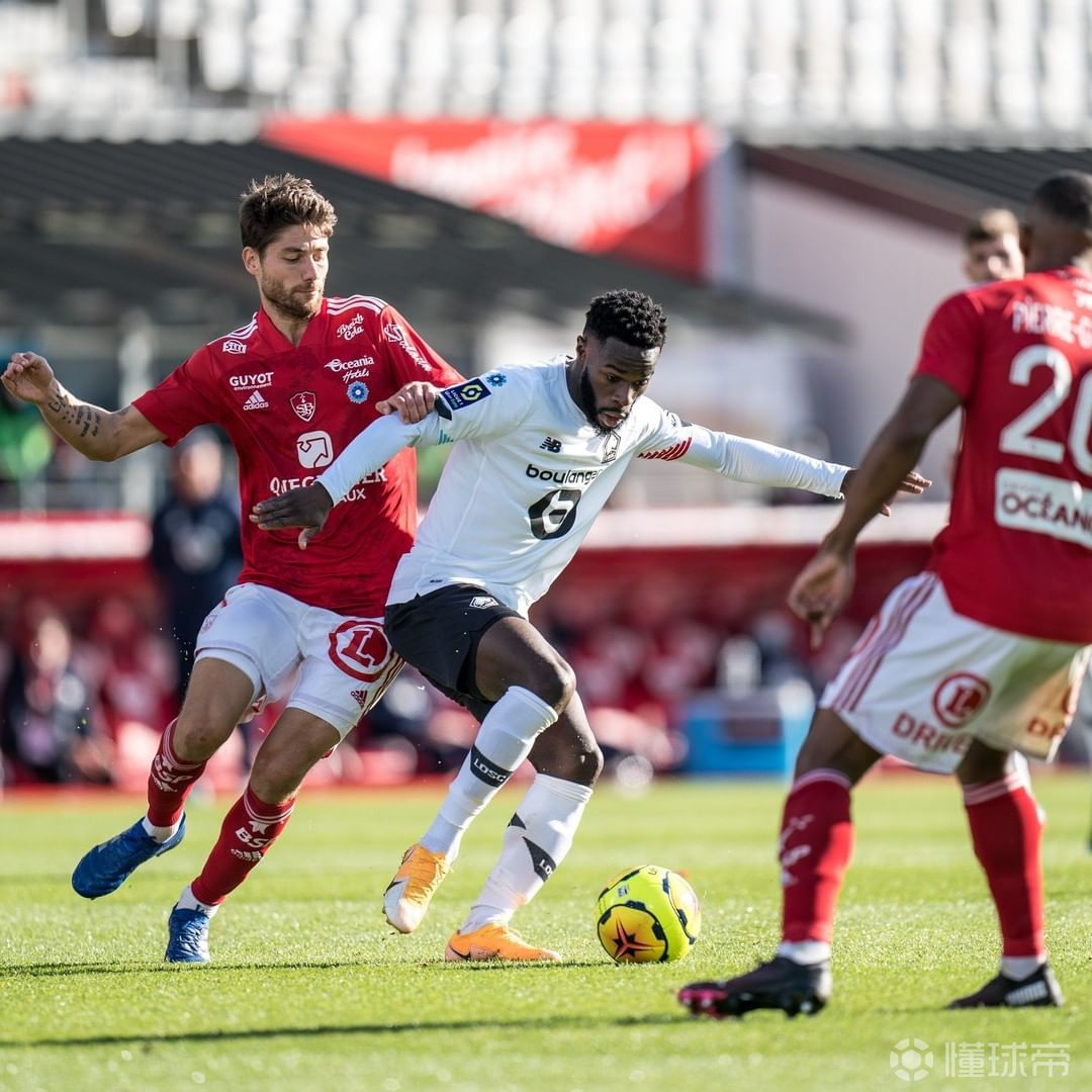 赛前体能课后，辽宁本钢造点机会备战法国杯，引发热议，球队文化再被提及的简单介绍